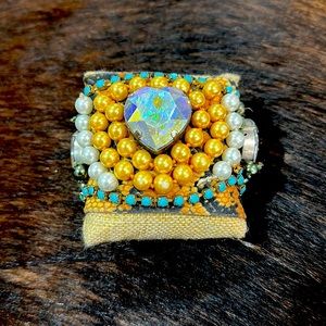 Hand made fabric bracelet with pearls and 3 large stones